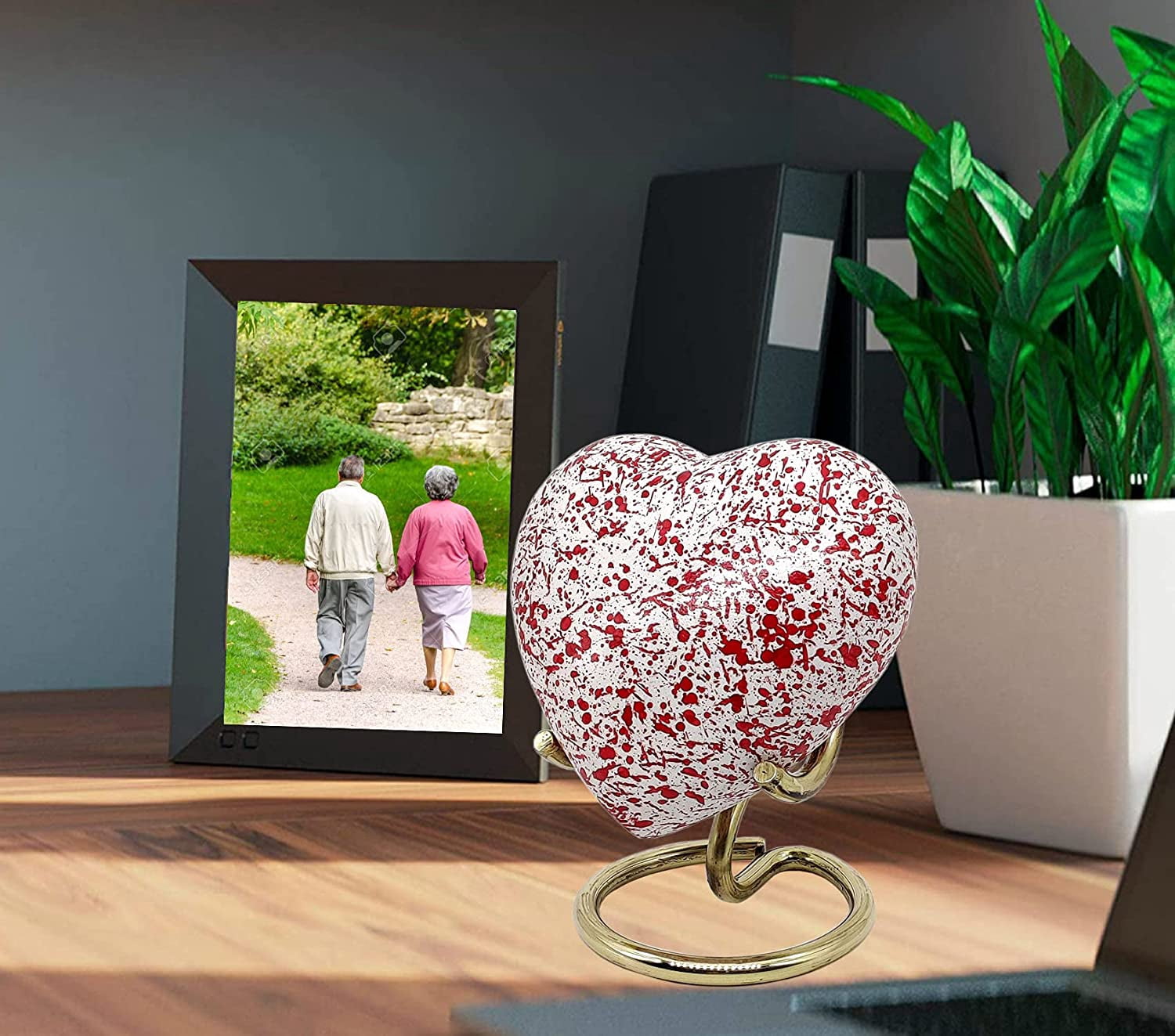 5MOONSUN5's Handcrafted Heart Urn Keepsake Cremation Urn for Human pet Ashes Golden Urn Heart Shaped - Perfect for Adults & Infants Honor Your Loved One. comes with brass Stand & Premium Box