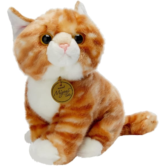 Stuffed Cats Look Real
