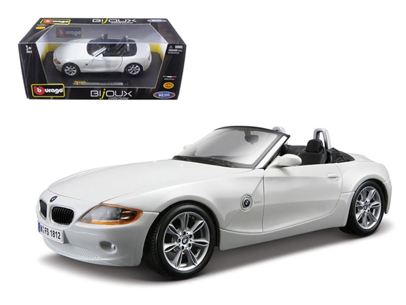 BMW Z4 White 1/24 Diecast Model Car by Bburago