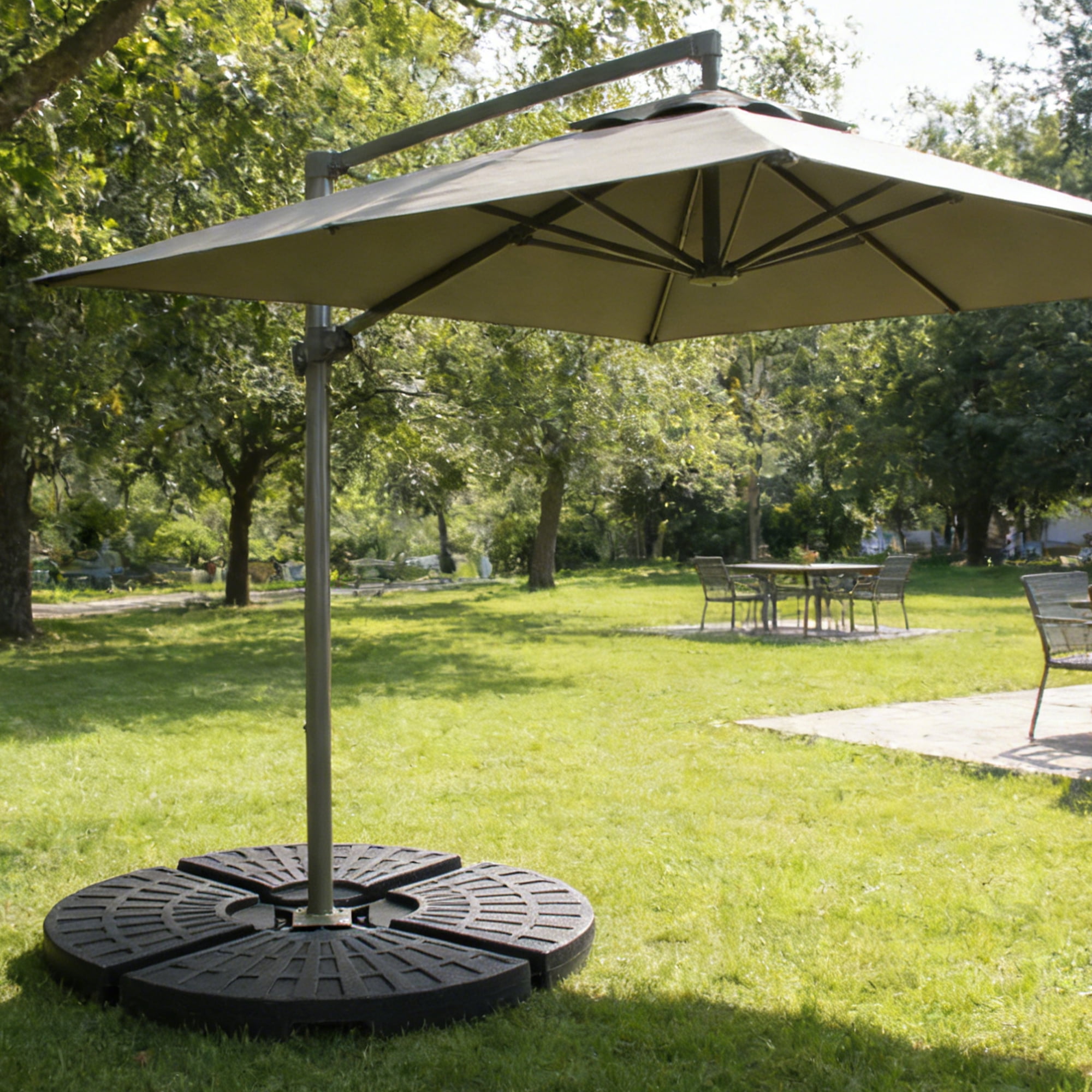 Round Umbrella Stand Base, 4-Piece Fillable Offset Patio Umbrella Base, Heavy Duty 220lbs Windproof Umbrella Stand for Outdoor, Black Round Parasol Base for Backyard, Garden