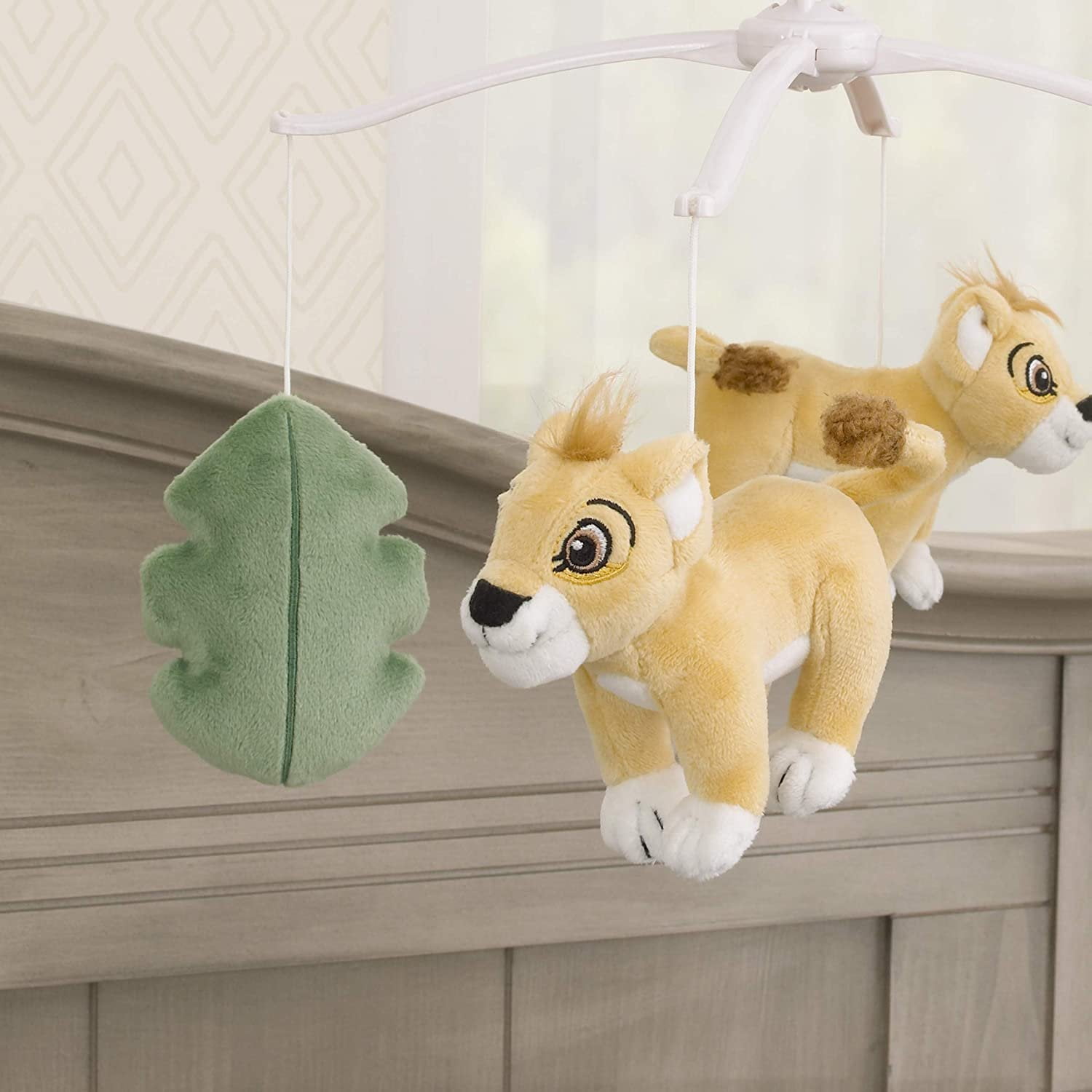 Disney Lion King Leader of the Pack Plush Simba Musical Mobile