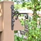 thumbnail image 5 of Sungmor Gancho Pared Hierro Fundido, colgador plantas. Soporte colgante jardín hogar, gancho deco negro 2 pzs para colgar maceta, comedero aves, jaula pájaros, linterna, campana viento, 5 of 9