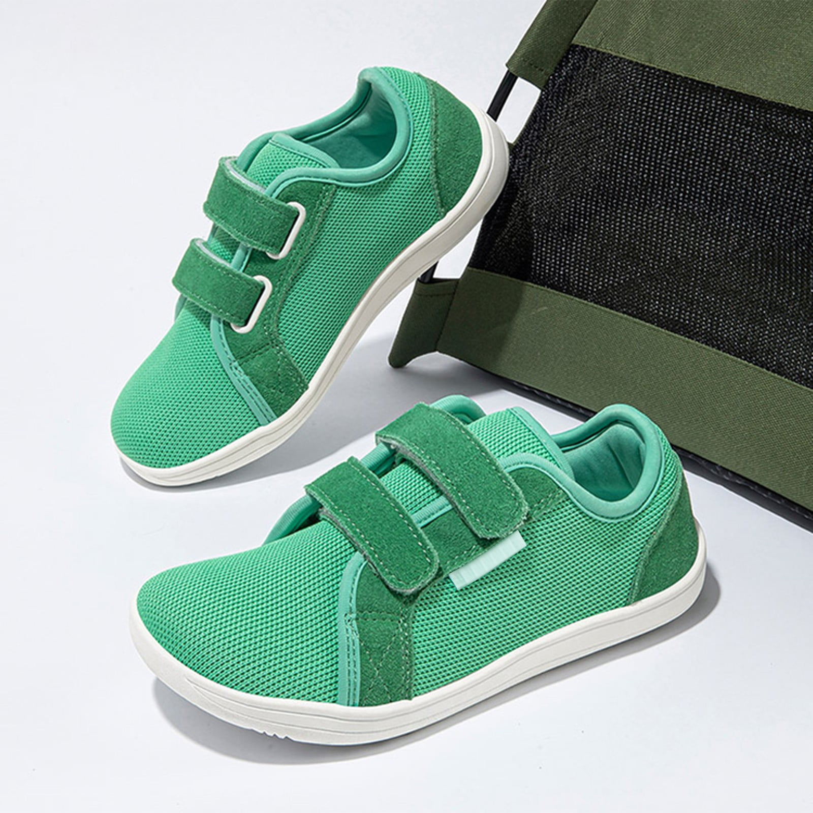 adidas gazelle silver green womens K-Swiss Kids Classic VN White White Shoes 8 / White