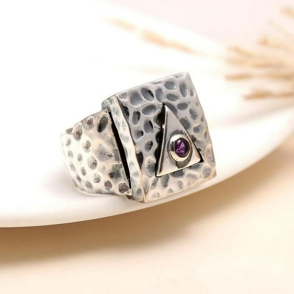 AG 925 Jewellery Triangle Design Purple Amethyst Ring, 925 Sterling Silver