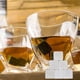 thumbnail image 3 of Set de Regalo de Piedras Whiskey de 6 - Piedras reutilizables para enfriar alcohol y bebidas con bolsa de terciopelo, 3 of 4