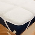 thumbnail image 3 of Juego de almohadillas de masaje Body Linen Abundance Deluxe Fleece, 3 of 6