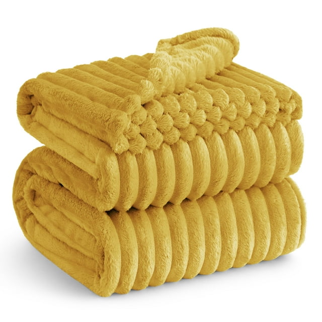 Manta Bedsure GentleSoft de forro polar para sofá, 274 x 229 cm