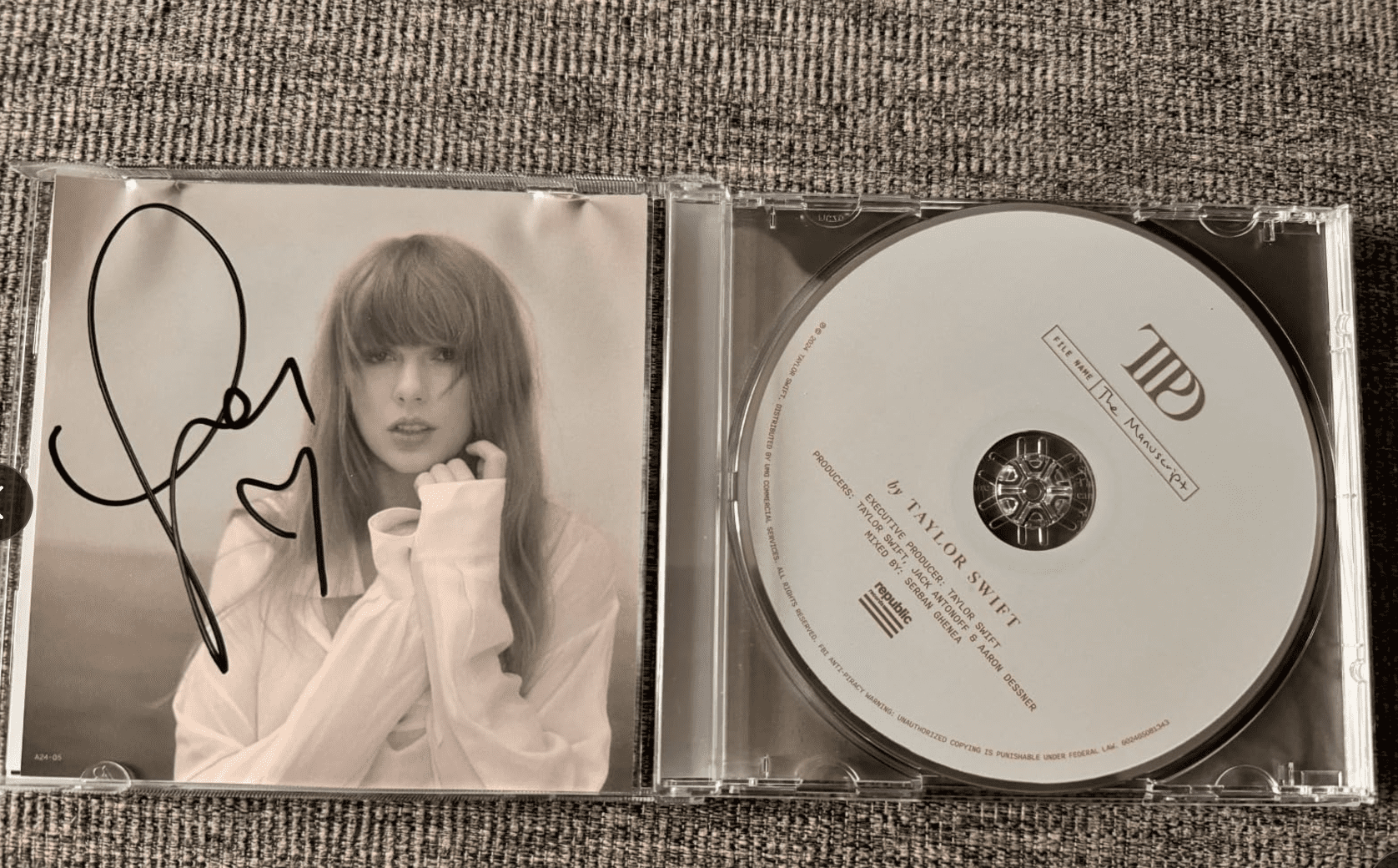 The Tortured Poets Department CD + Bonus Track The Tortured Poets Department CD + Bonus Track