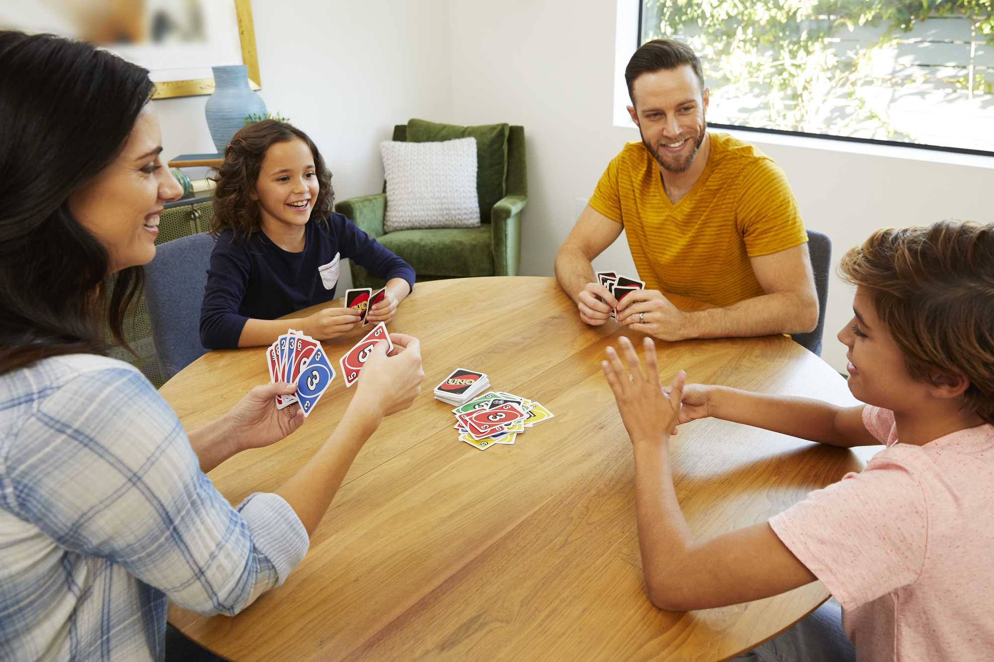 UNO 50th Anniversary Edition Card Game photo 2