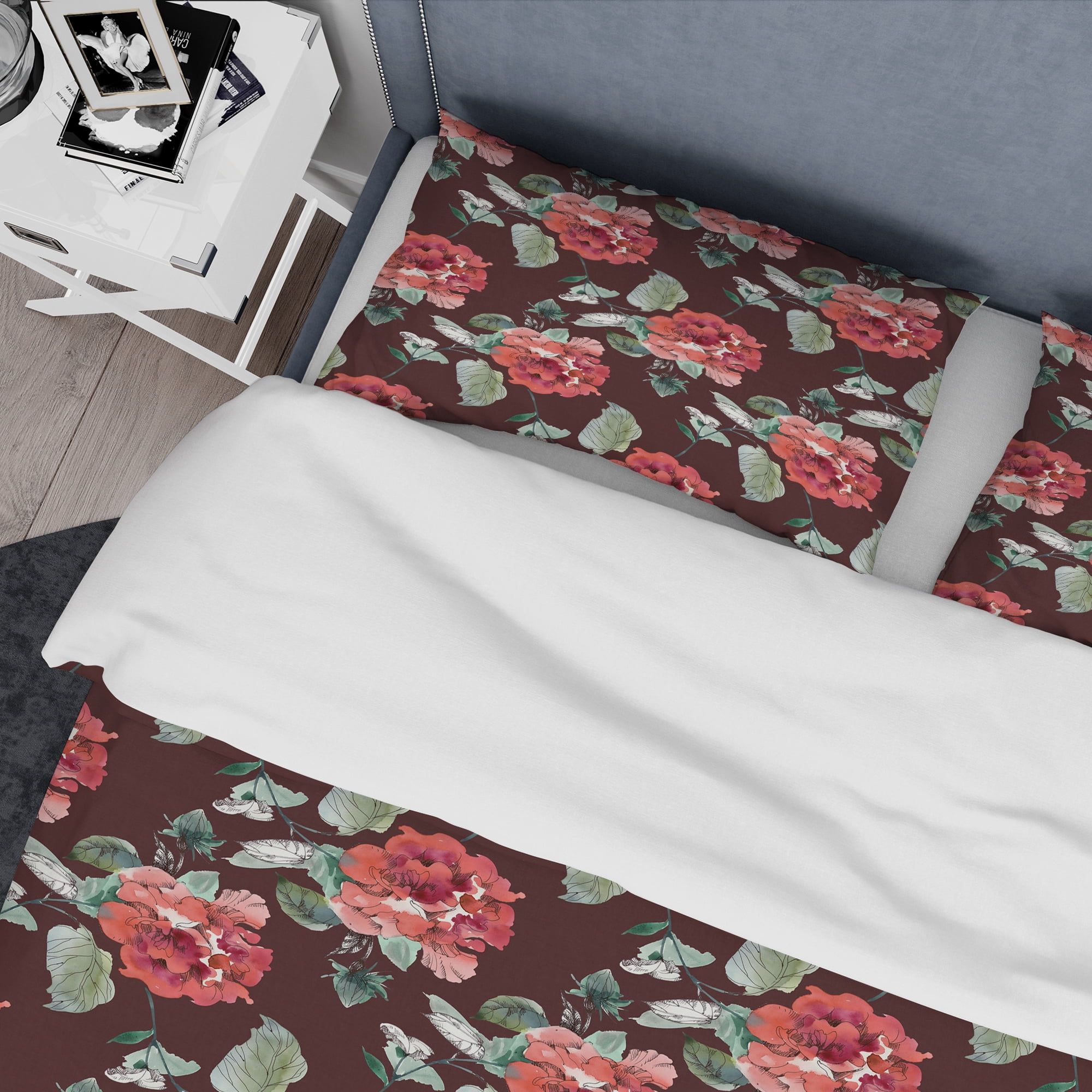 Designart 'Red Rose in Brown Background' Traditional Duvet Cover Set