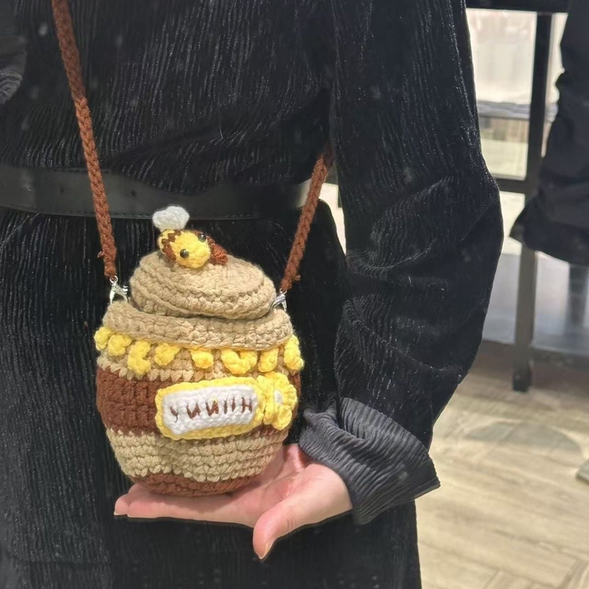 6"x4.7"Lovely Creative Cute Honey jar-shaped Shoulder Storage Crochet Drawstring Bags for Small Cotton Handbag, Coin Purse Pouch, Knitting Change Wallet, Earbuds Protective Case, Gift