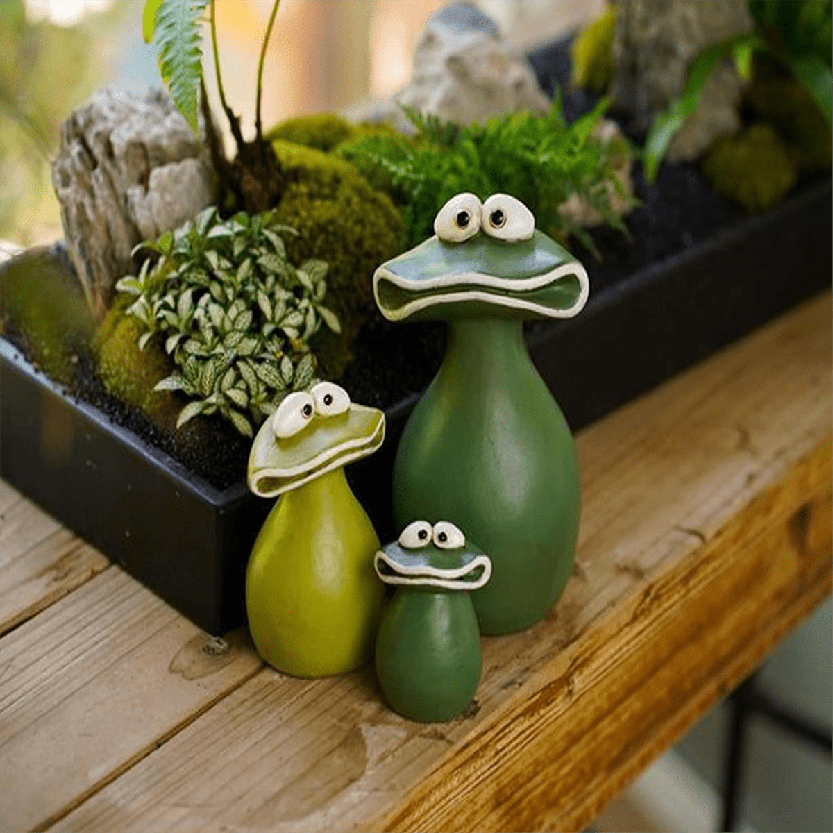 Growment Waterproof Resin Big Mouth Frog Family Garden Statue, Outdoor Decoration