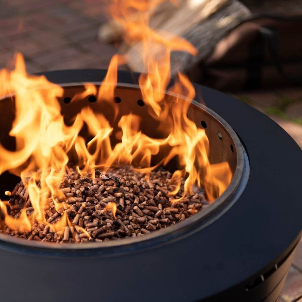 TIKI Easy Start Fire Pit Wood Packs – 30-Minute Burn, Hardwood Pellets for Smokeless Fire Pits & Outdoor Heating (4-Pack)