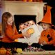 thumbnail image 5 of Cesta de almacenamiento de lino sintético con diseño bordado de fantasma y calabaza con temática de Halloween, ideal para decoración de interiores y exteriores en centros comerciales., 5 of 6