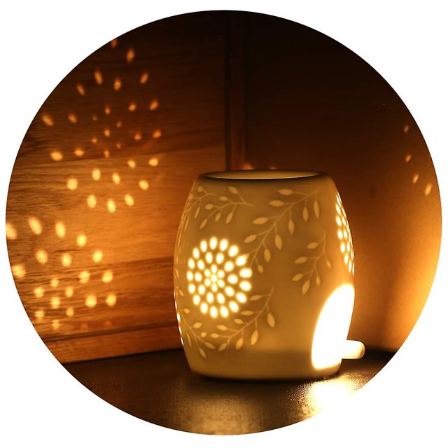 Lámpara aromática Portavelas de té Lámpara aromática hecha de cerámica con cuchara para velas