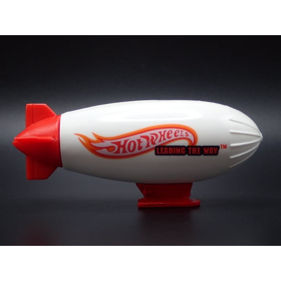 Open Box GOODYEAR BLIMP HOT WHEELS ORGINALS WHITE 1:64 SCALE DIORAMA DIECAST MODEL CAR