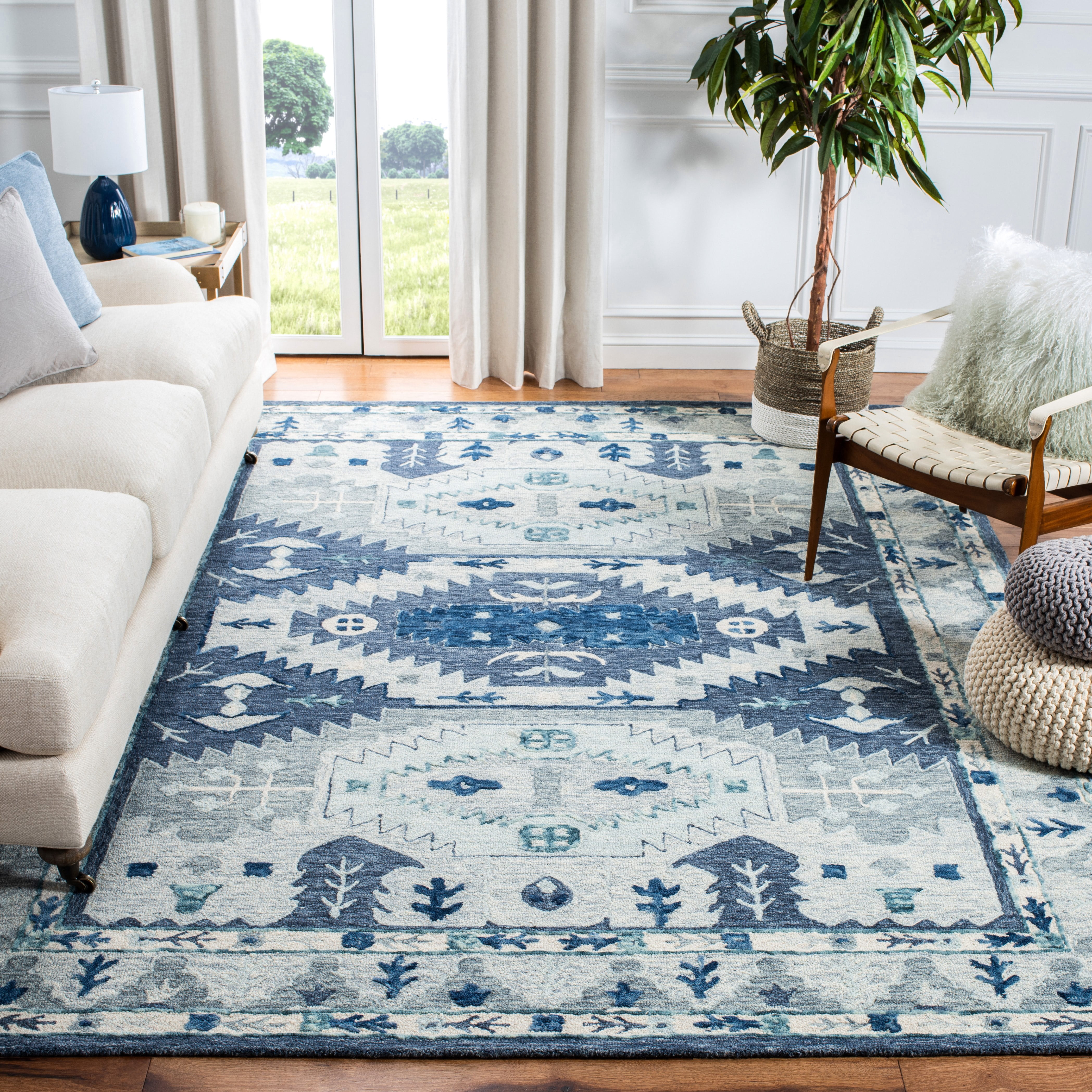 SAFAVIEH Capri Collin Southwestern Wool Area Rug, Blue/Grey, 7' x 7' Square