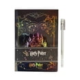 thumbnail image 1 of Libreta estilo frances con 60 hojas negras, Harry Potter Edición Mago, Incluye pluma especial, mide 13 cm de ancho por 19 cm de largo., 1 of 3