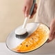thumbnail image 4 of Cepillo Multiusos para Limpieza de Cocina con Orificio para Colgar | Cepillo Naranja y Verde para Ollas, Sartenes y Fregaderos | Elimina Manchas Difíciles y Grasa | Mango Antideslizante de 20 Cm, 4 of 6