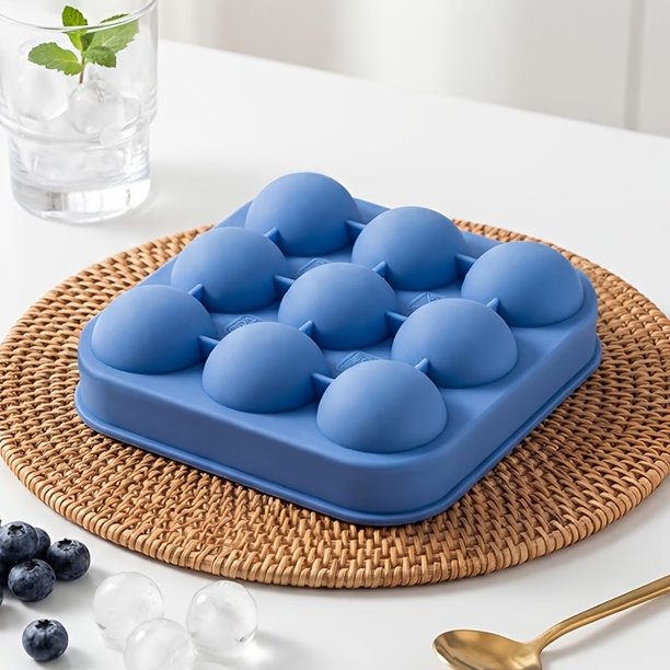 Bandeja for cubitos de hielo de balón de fútbol de silicona de 9 orificios con tapa, molde de hielo divertido y creativo for fiestas y eventos