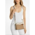 thumbnail image 2 of Michael Kors Bolso Bandolera Jet Set Travel Mediano con Logo Distintivo y Bloques de Color para Mujer (Camel Multi) 35S5GTVC6B-222, 2 of 4