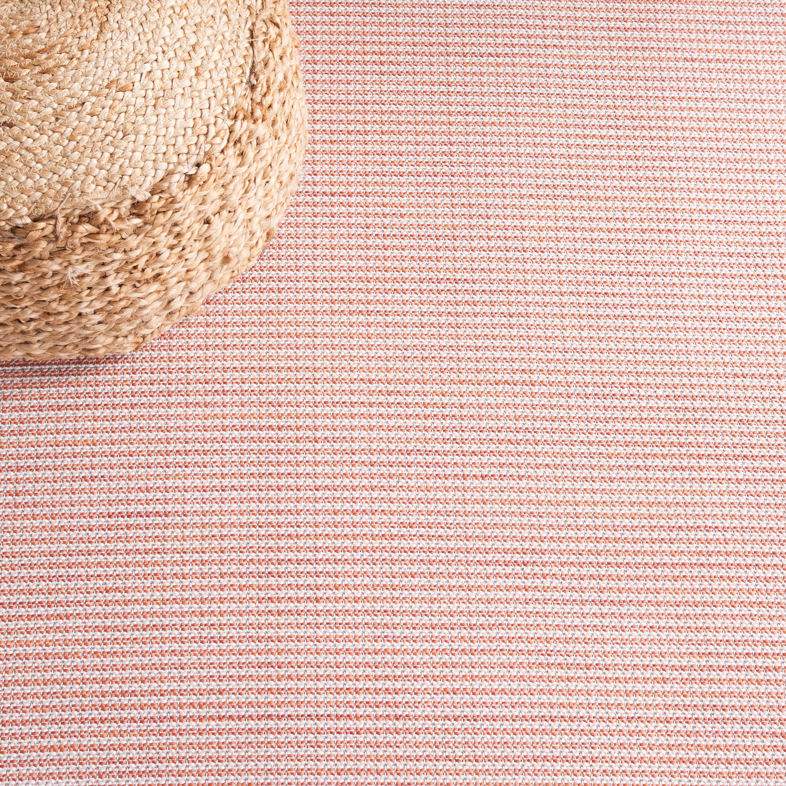 SAFAVIEH Martha Stewart Hampton Solid Indoor/Outdoor Area Rug, Beige/Terracotta, 6'5" x 9'6"