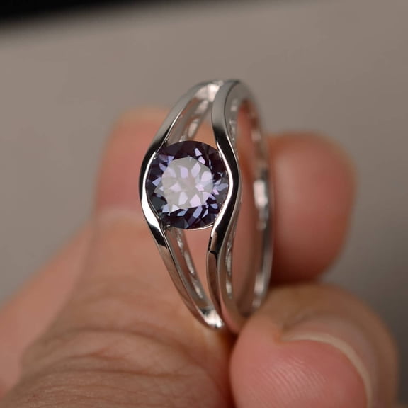 Solitaire Ring Lab Alexandrite Ring Engagement Ring Round Cut Color Change Gemstone Ring Sterling Silver Ring