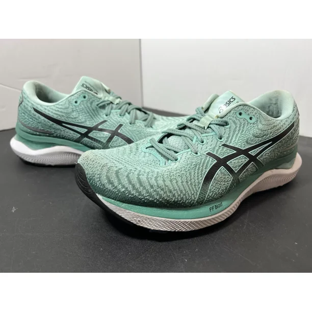 Asics Gel-Cumulus 24 Women's Size 9 Oasis Green/Black Running Shoes 1012B206