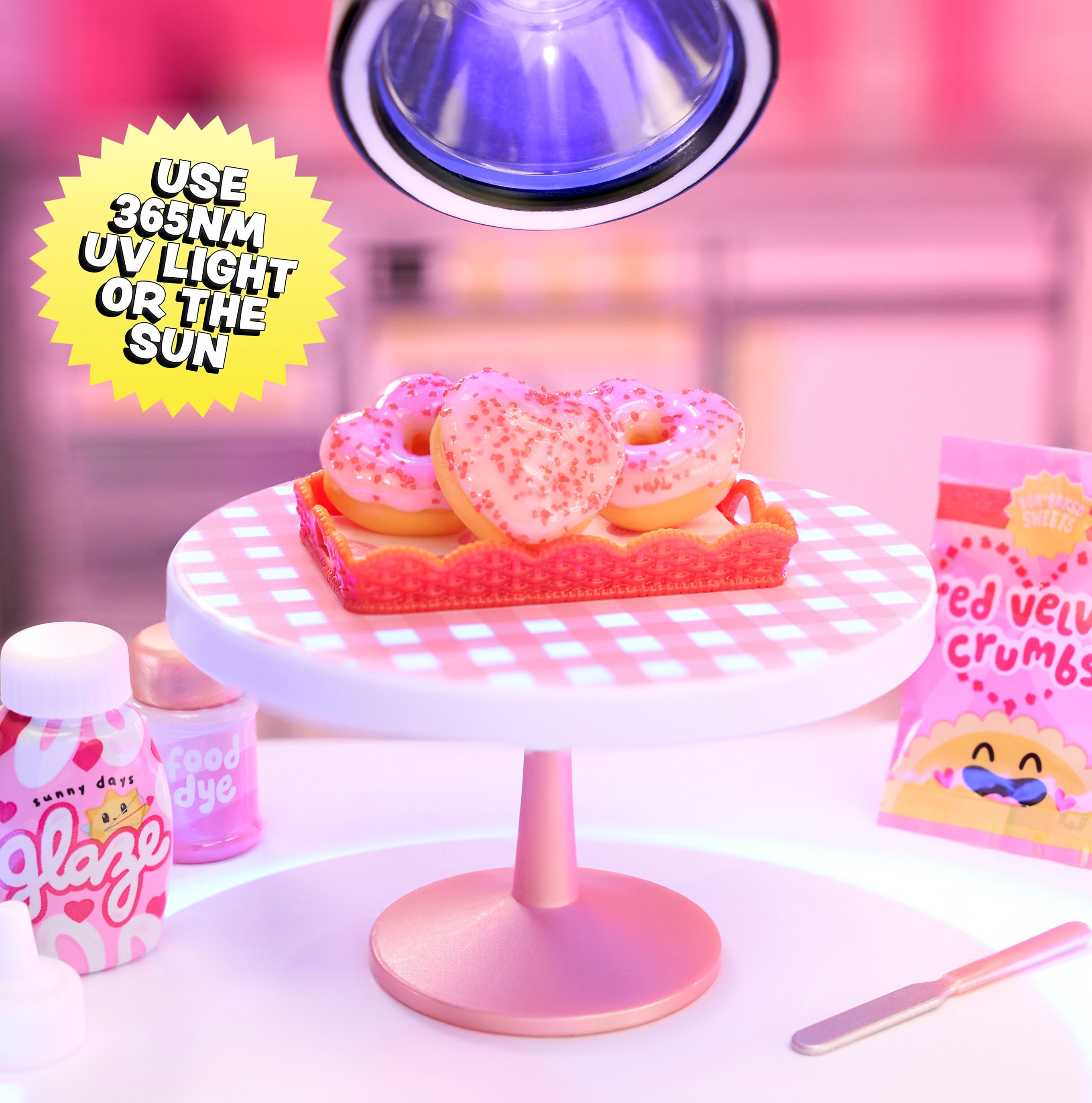MGAs Miniverse  Make It Mini Valentines Series 2  (图4) MGAs Miniverse  Make It Mini Valentines Series 2  (图4)