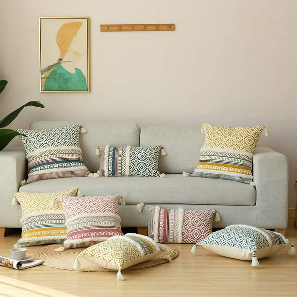 Housses de coussin décoratives capitonnées pour canapé-lit - Taies  d'oreiller de style marocain moderne avec glands, oreiller décoratif pour  chambre à coucher, salon, 18 x 18 pouces, rose 