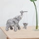 thumbnail image 1 of Elefantes de la madre e hijos Adorno de la estatua del arte novedoso figurado de animales escultura de resina para la sala de estar de la oficina boda Plata, 1 of 8