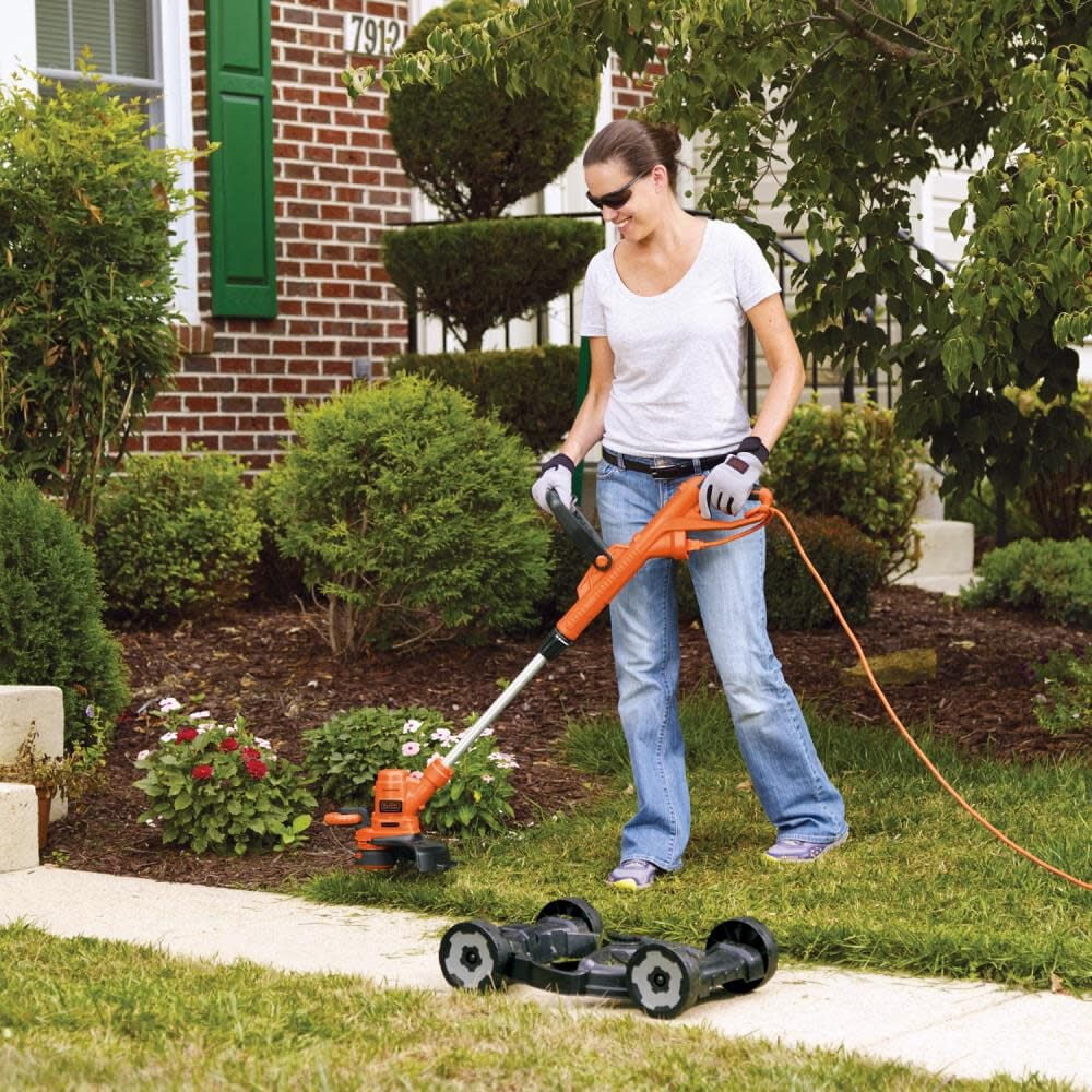 BLACK+DECKER 3-in-1 Corded Electric String Trimmer, 12 in, Edger and Lawn Mower, 6.5 Amp, MTE912