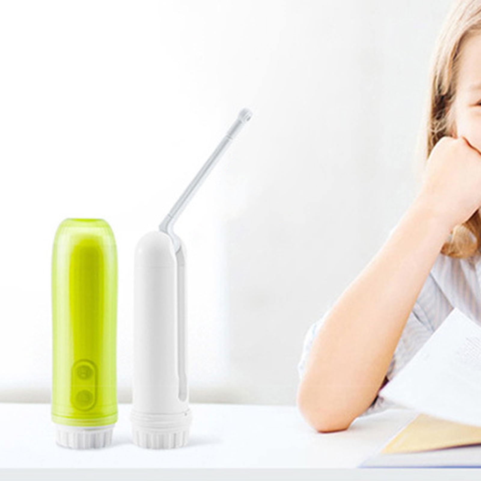 Travelwant 140ml Portable Travel Bidet Handheld Personal Bidet Electric Mini Bidet Sprayer Toilet Hygiene for Personal Hygiene Cleaning/Soothing Postpartum Care/Perineal & Hemmoroid Treatment