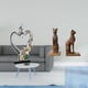 thumbnail image 2 of Estatua de pareja besándose, figura de resina, sujetalibros, escultura de gato, adorno de mesa, diseño abstracto creativo, adecuado para regalar,, 2 of 8