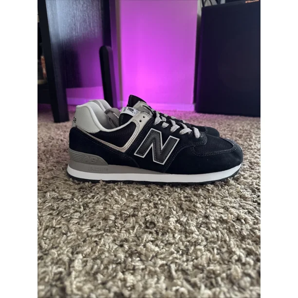 Pre-owned Mens Size 9 - New Balance 574 Core Pack - Black/white& Grey