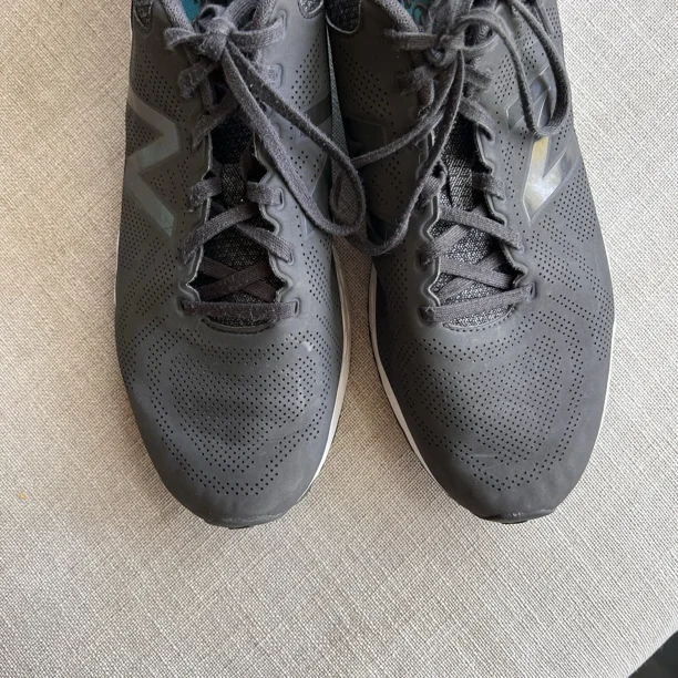New Balance Mens FF Arishi V1 MARISPP1 Gray Running Shoes Sneakers Size 10.5