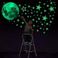 thumbnail image 1 of 454 piezas de pegatinas de pared de estrellas y luna que brillan en la oscuridad, decoraciones para el dormitorio, decoración del dormitorio de la sala de juegos de los niños y bebés, calcomanías de, 1 of 5