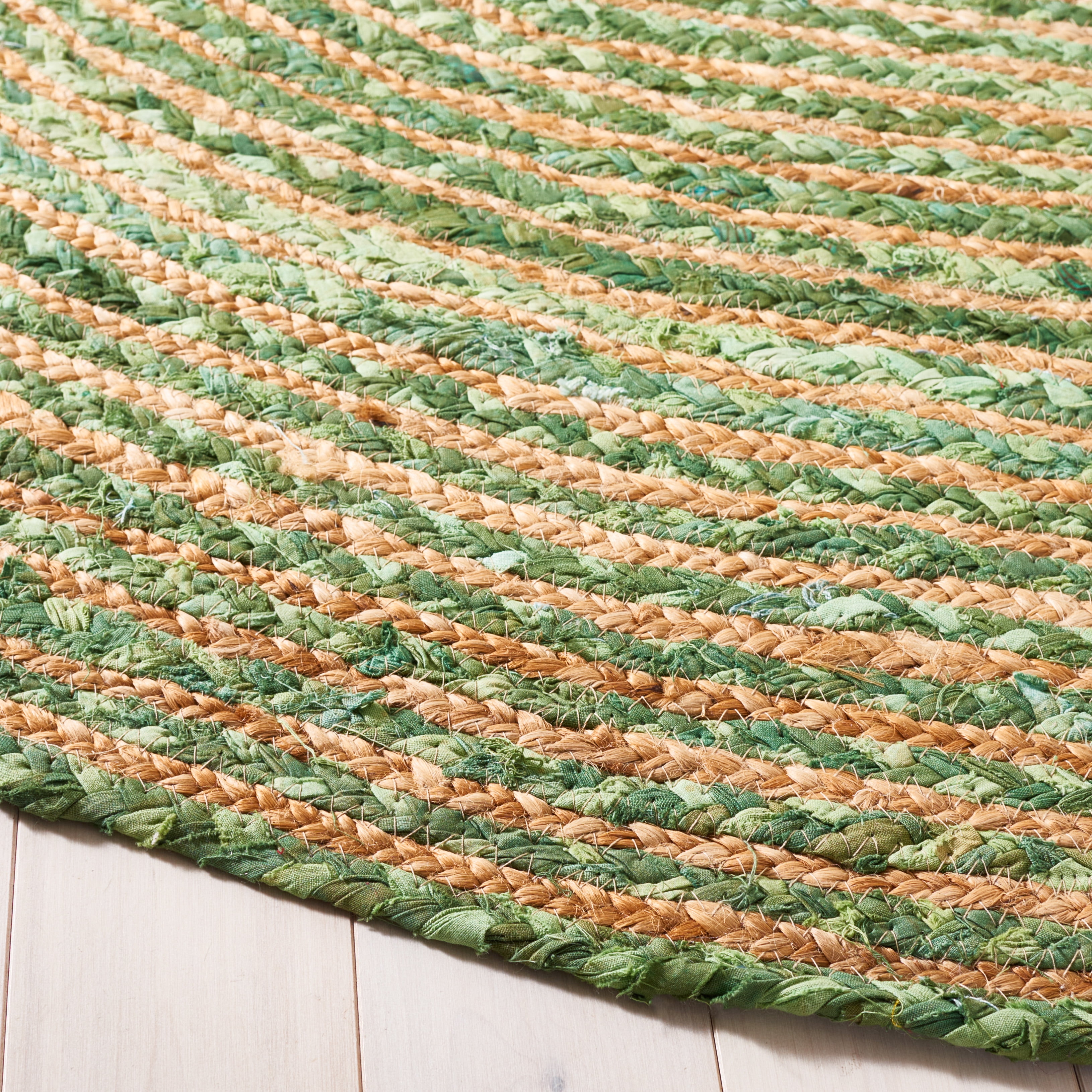 Safavieh Cape Cod Miah Geometric Area Rug, Green/Natural, 5' x 8' Oval