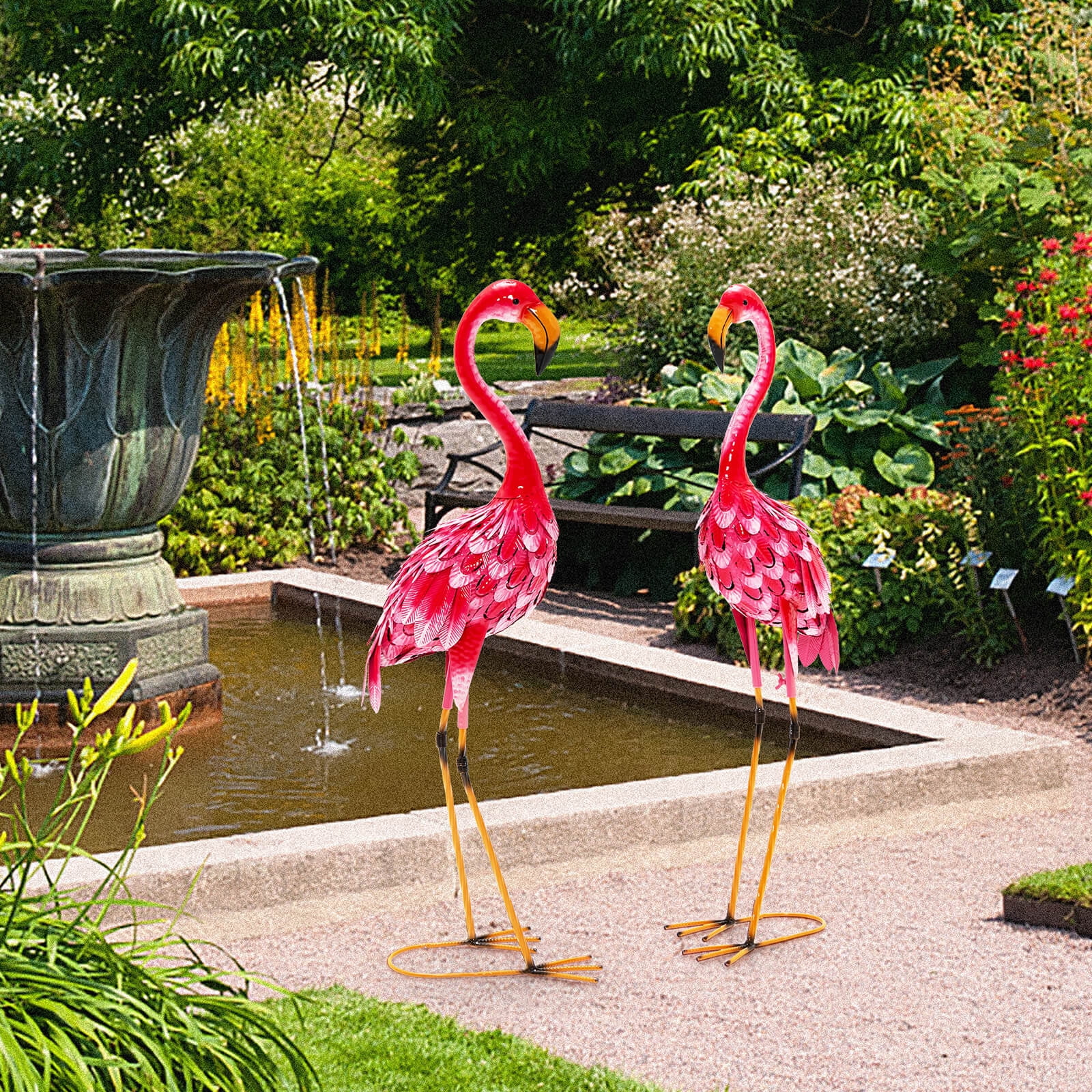 2-Piece Flamingo Garden Statue Set, Rustproof Metal Lawn Ornaments with U-Shaped Stakes, Realistic Standing Flamingo Yard Art Decor for Backyard Patio Lakeside Front Gate