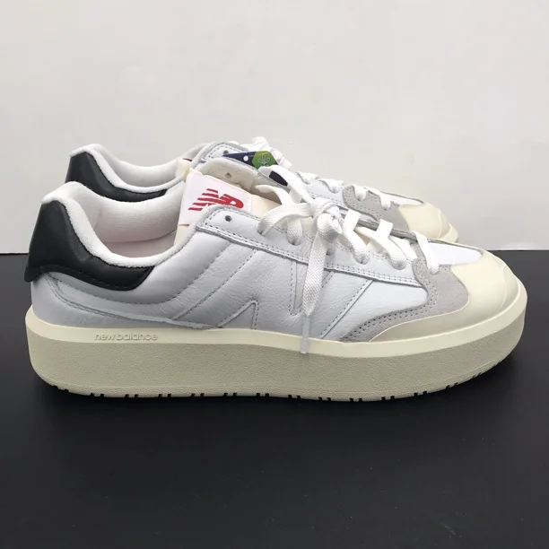 Size 10.5 New Balance CT302OD Black White Ortholite Comfort Sneakers Shoes Mens