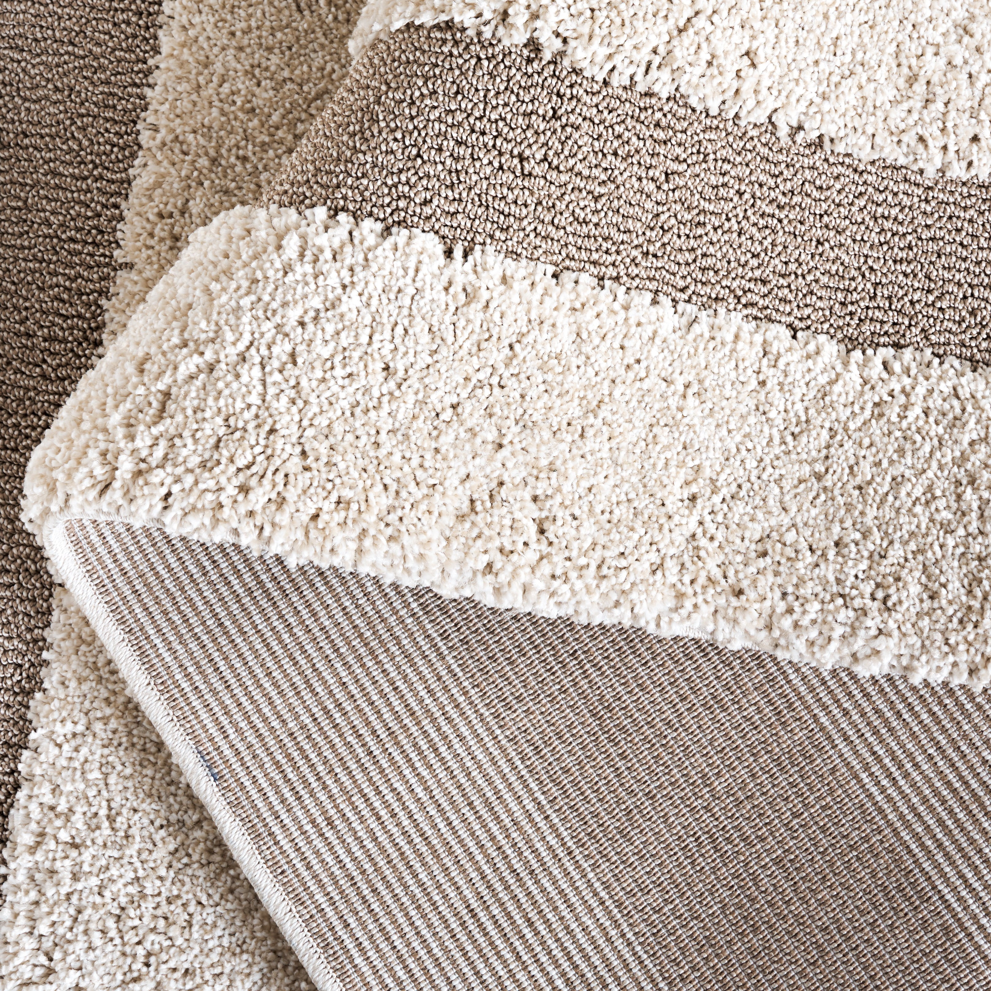SAFAVIEH Florida Mason Bordered Shag Area Rug, Beige/Dark Beige, 8' x 10'
