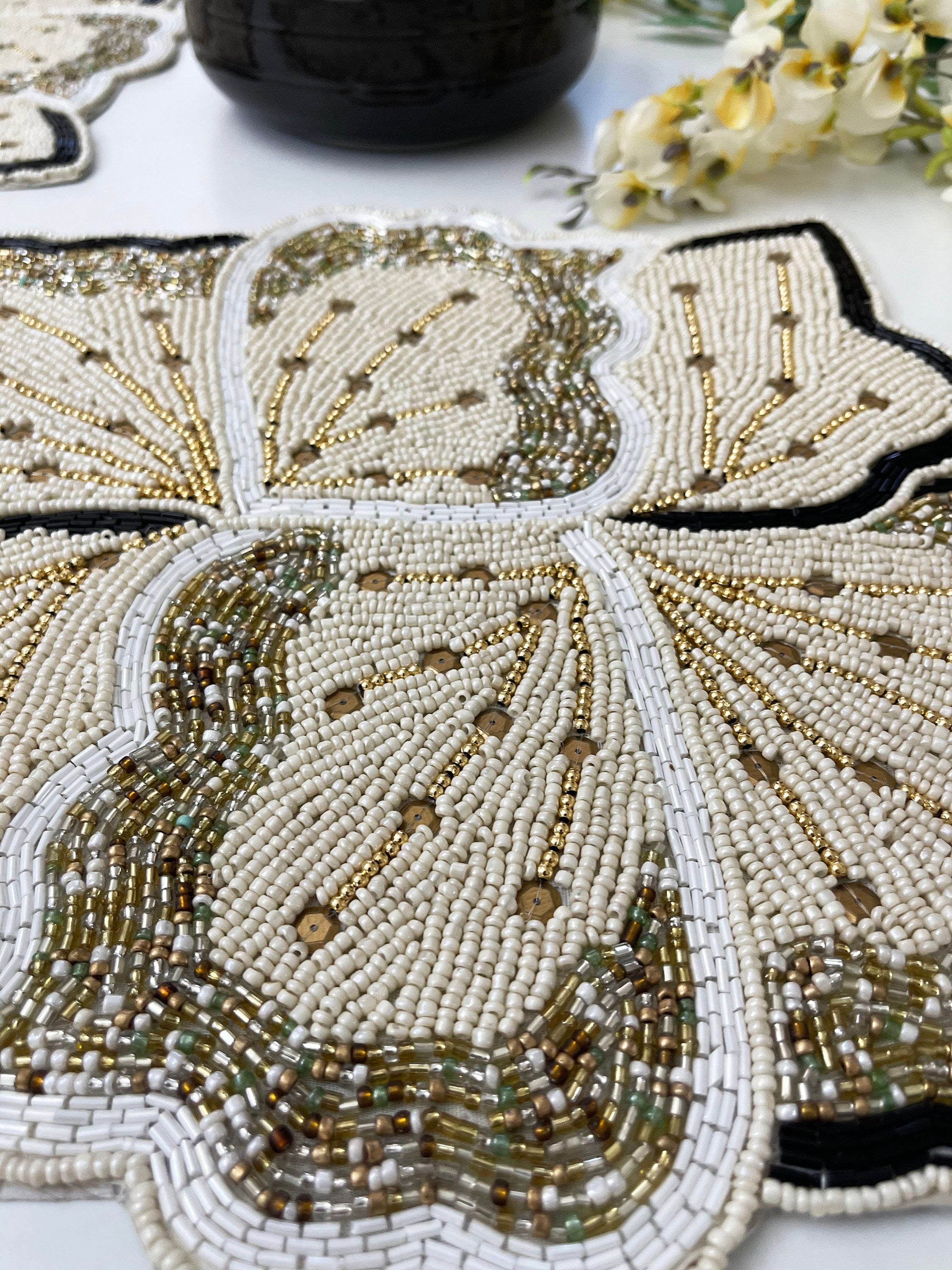 Set of 6, Handmade beaded placemat, tablemat, 14 inch, white gold black charger