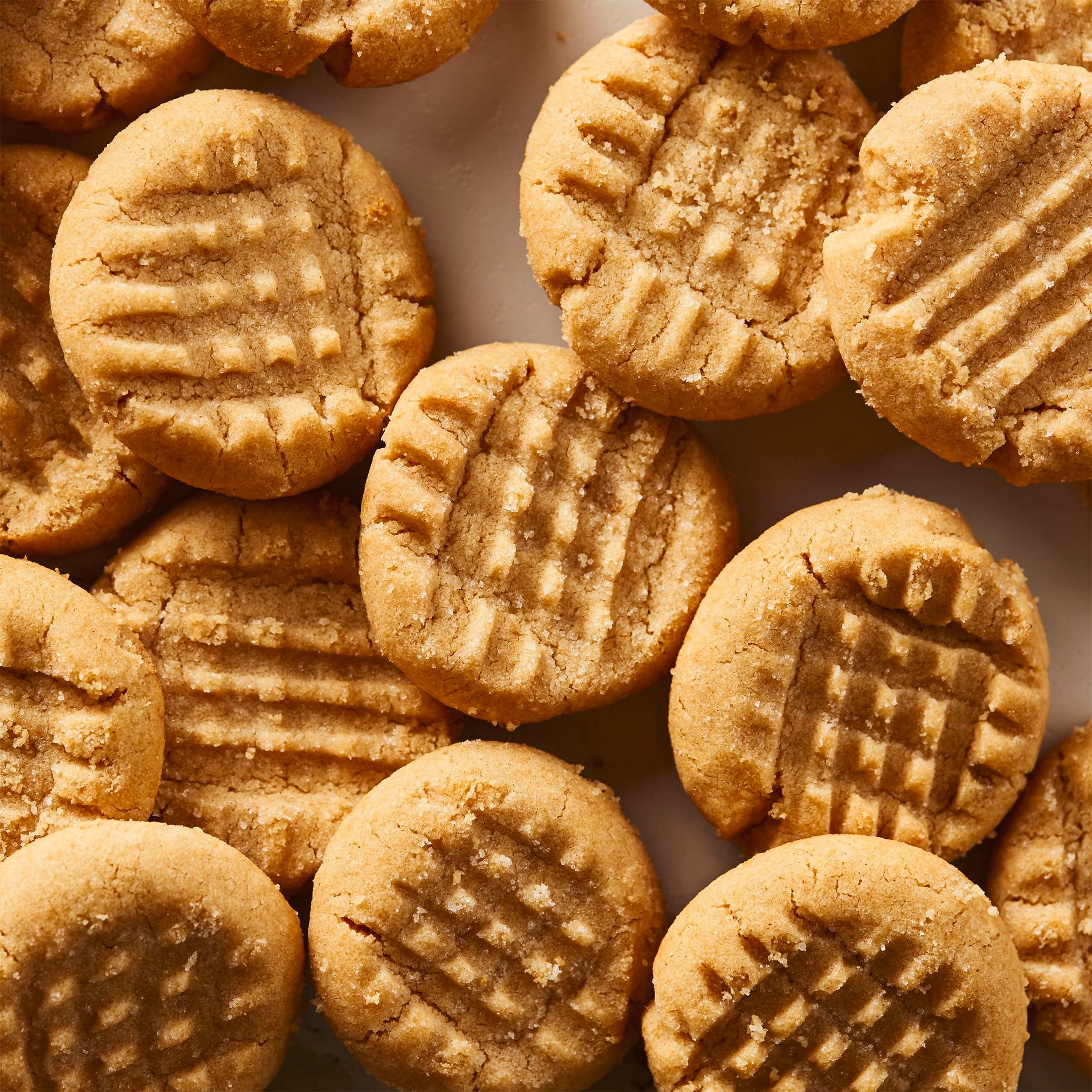 Pillsbury Ready to Bake Cookie Dough, REESE'S Peanut Butter, Makes 24 Cookies, 16 oz