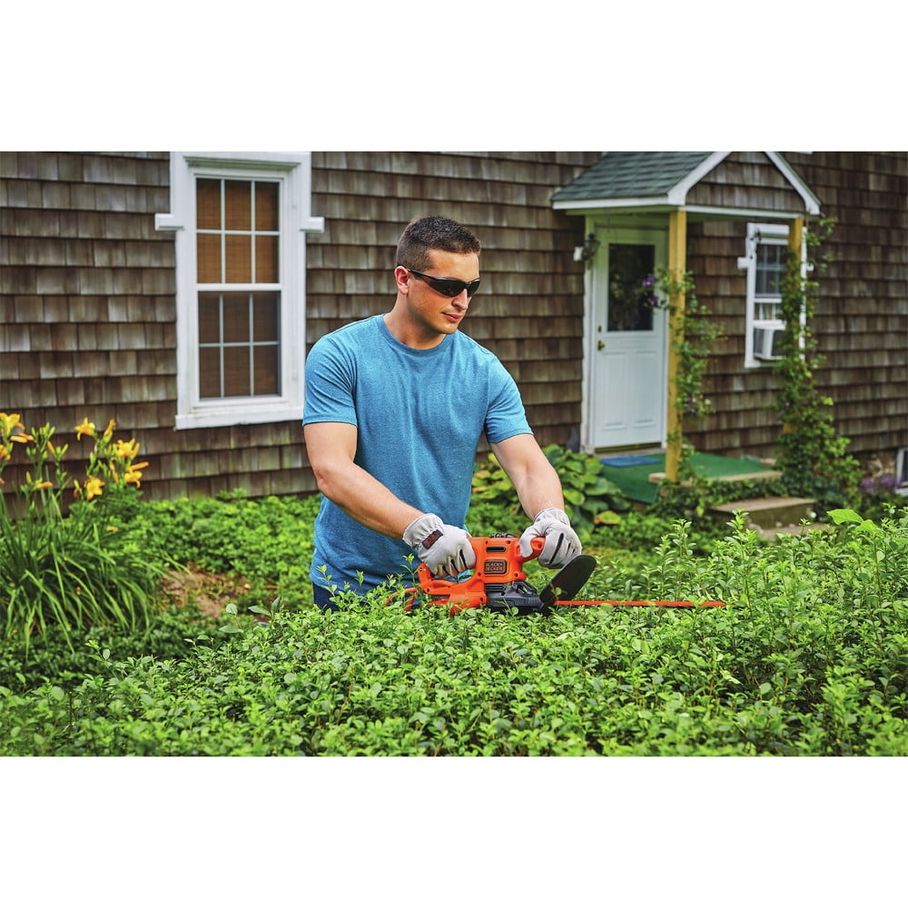 BLACK+DECKER BEHT100 16" Corded Electric Hedge Trimmer