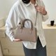 thumbnail image 1 of Bolso de mujer Bolso de mano con patrón de cocodrilo simple Bolso bandolera (Caqui), 1 of 3