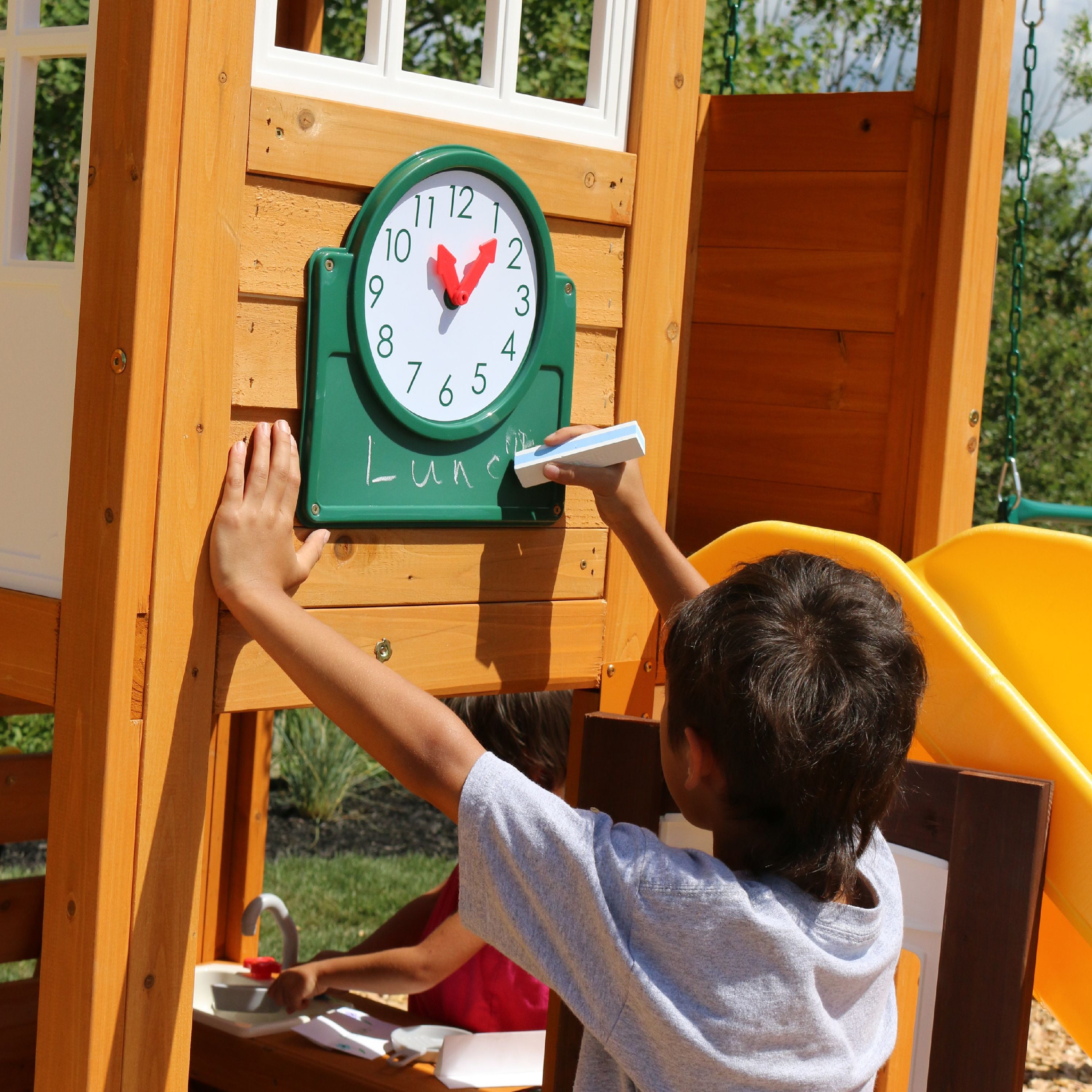 cedar summit castlewood wooden play set