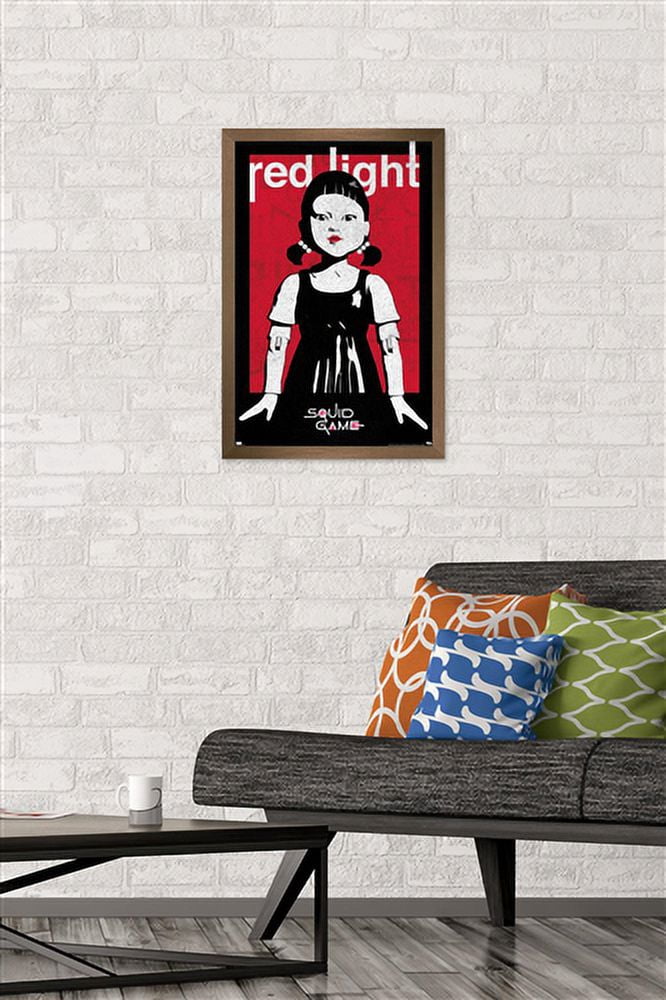 Netflix Squid Game - Red Light Wall Poster, 14.725" x 22.375", Framed
