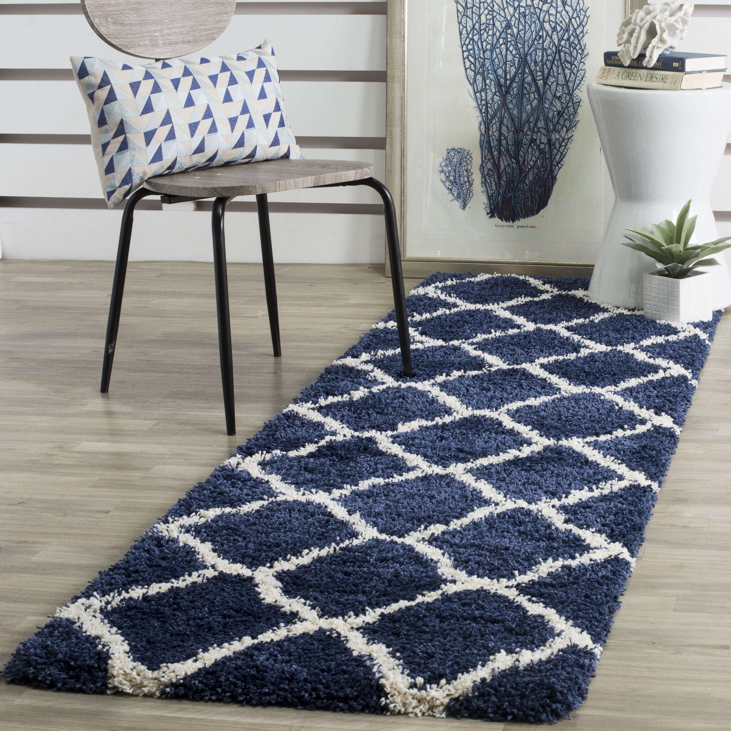 SAFAVIEH Hudson Aline Plush Geometric Shag Runner Rug, Navy/Ivory, 2'3" x 16'
