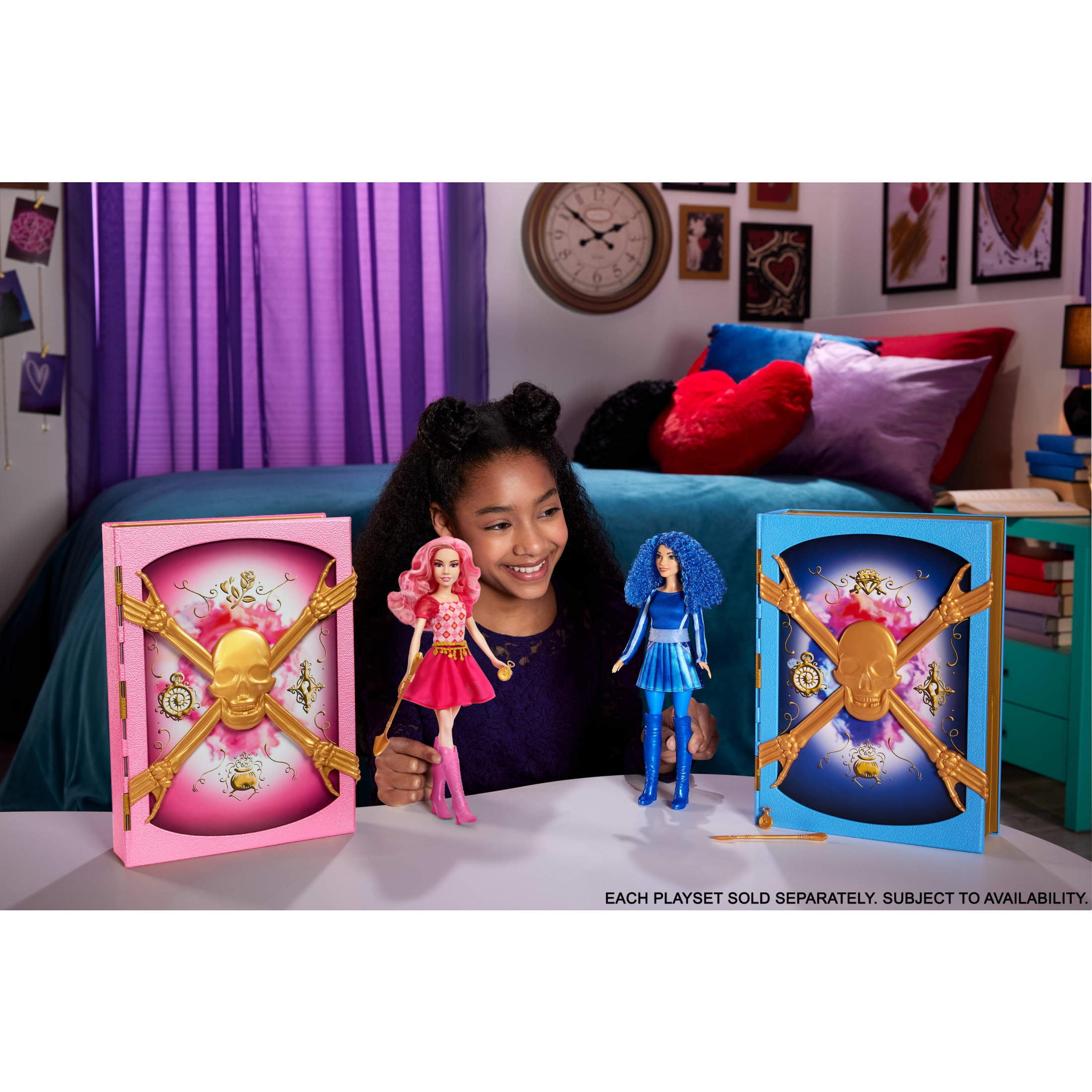 Disney’s Descendants: The Rise of Red The Sorcerer’s Cookbook Doll & Playset, Surprise Reveals