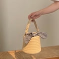 thumbnail image 4 of Btafrte Bolso Tipo Bombonera Paja Verano Bolsos Informales Con Asa Superior para Mujer para Viajes (Beige), 4 of 9